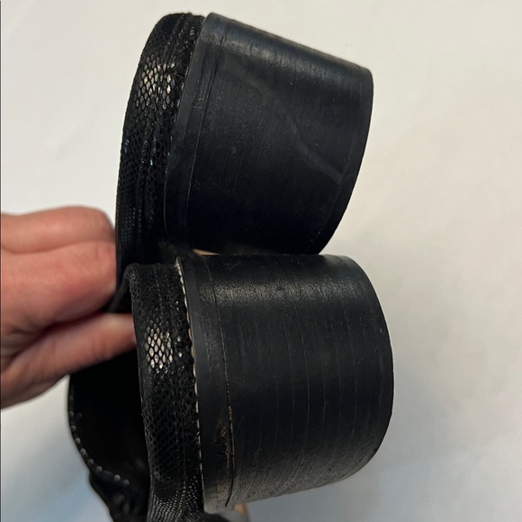 STUART WEITZMAN BLACK LEATHER MULES /SLIDES BLACK HEELS 9 - Picture 16 of 16